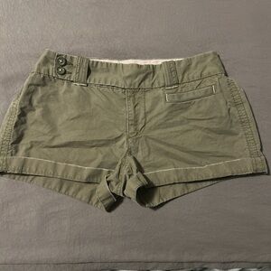 Old Navy Women's Cargo Shorts in Olive